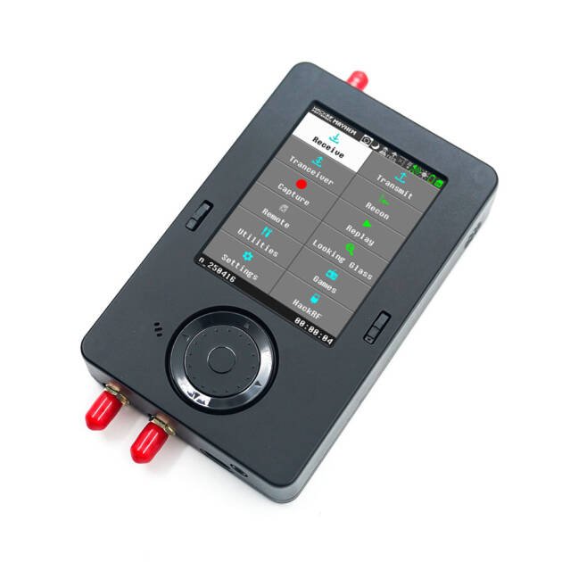 Portapack H4 + HackRF One R10 C All-in-One Kit wit Black Case Antennas 1MHz-6GHz RTL SDR Radio Receiver for Cybersecurity Enthusiasts Hacking Learning Tools